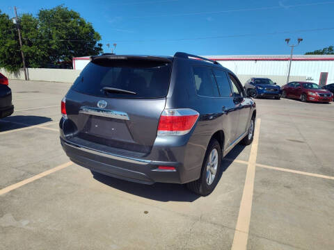 2013 Toyota Highlander Plus