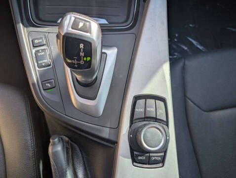 2012 BMW 3 Series 328i