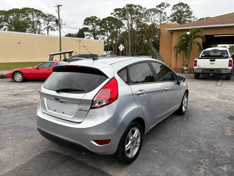 2018 Ford Fiesta SE photo 8