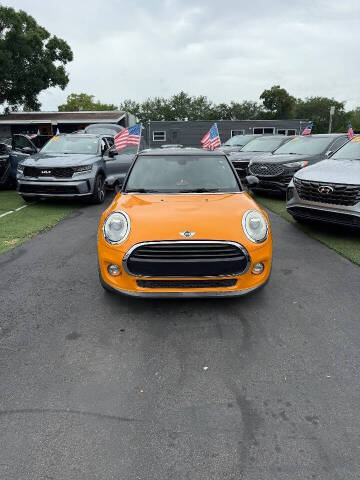 2017 MINI Hardtop 2 Door Cooper