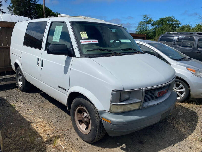 2002 GMC Safari Cargo SL