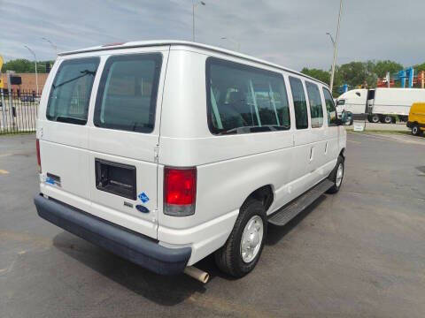 2013 Ford E-Series E-350 SD XL