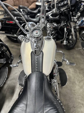 2015 Harley-Davidson FLSTC103