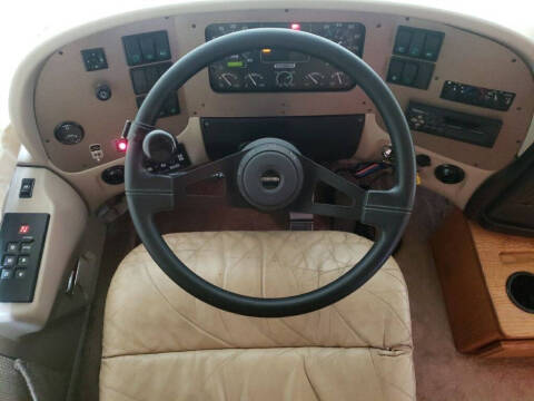 1999 Freightliner XC Chassis