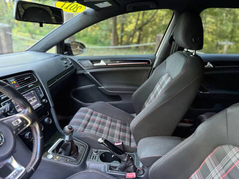 2017 Volkswagen Golf GTI