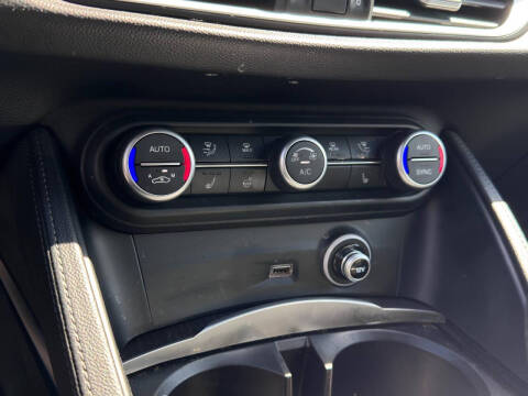 2022 Alfa Romeo Stelvio Ti