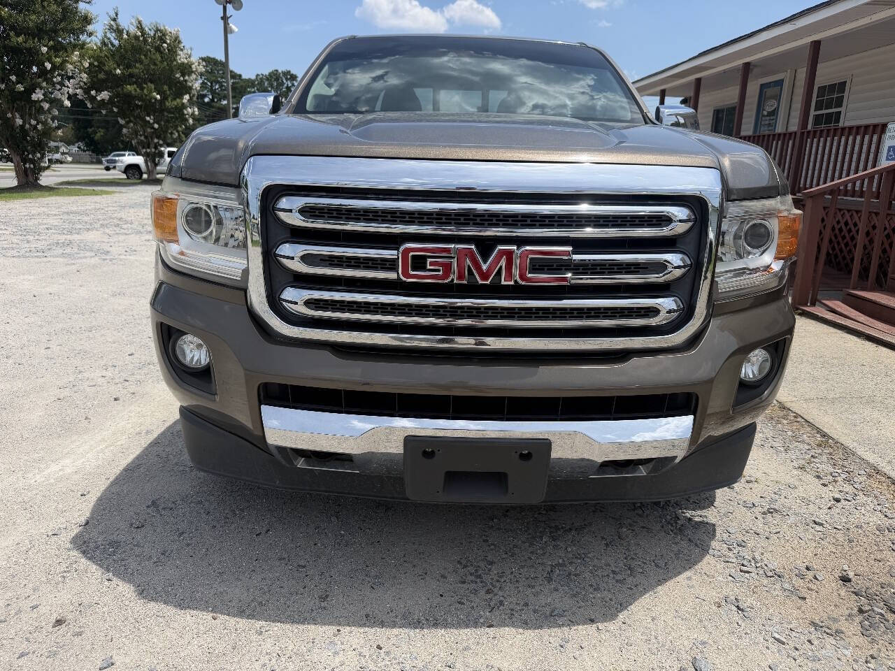 View vehicle photo 5