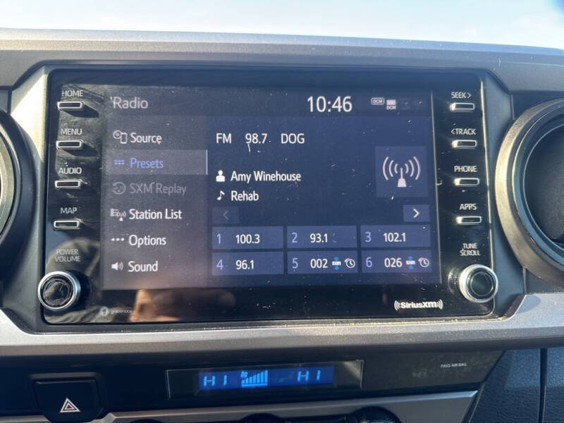 2022 Toyota Tacoma SR5 V6