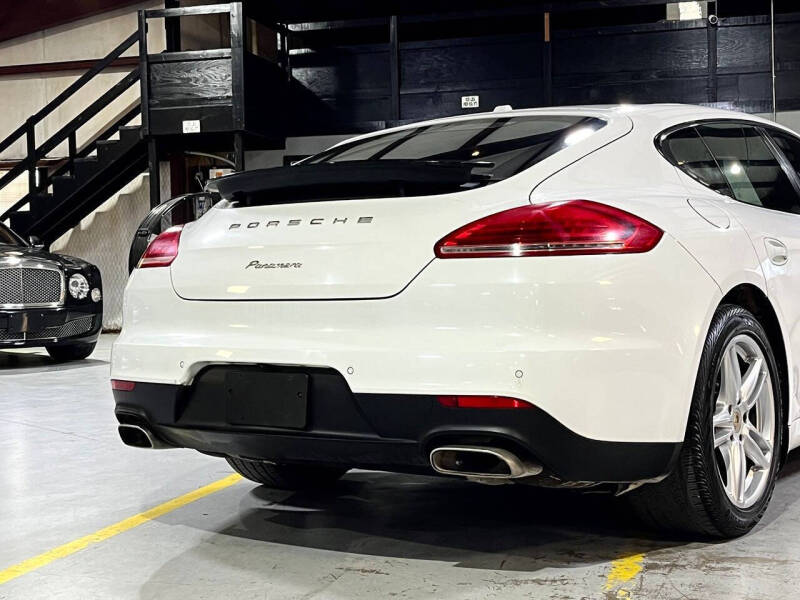 2014 Porsche Panamera 4