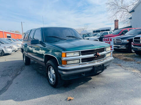 1996 Chevrolet C/K 1500 Series for sale at Virginia Auto Mall in Woodford VA