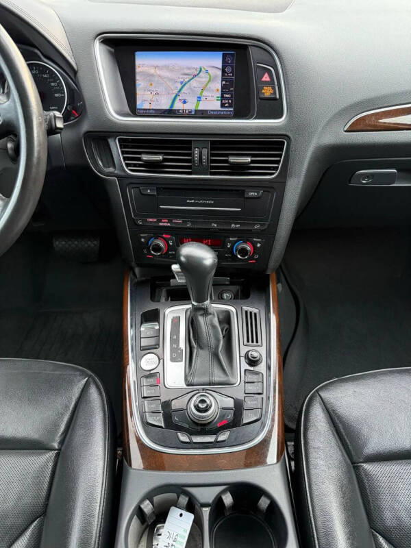 2012 Audi Q5 3.2 quattro Prestige