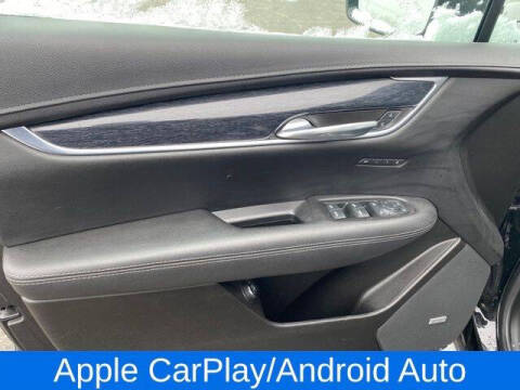 2022 Cadillac XT5 Premium Luxury