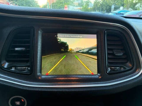 2016 Dodge Challenger SXT Plus