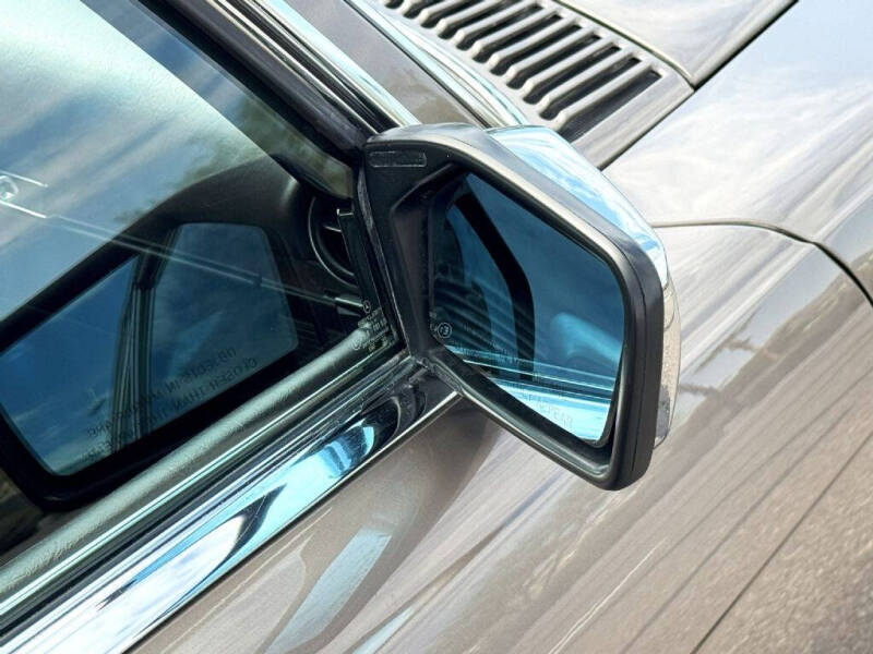 1989 Mercedes-Benz 560-Class 560 SL