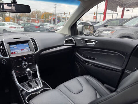2018 Ford Edge Titanium