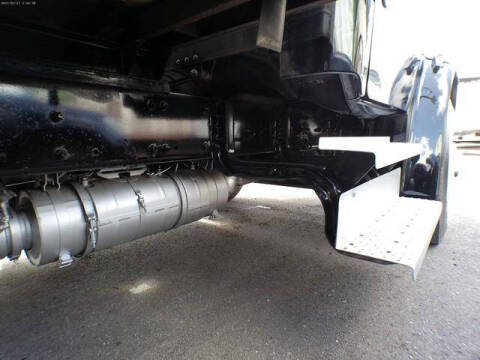 2015 Freightliner M2 106