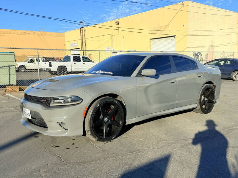 2019 Dodge Charger GT photo 4