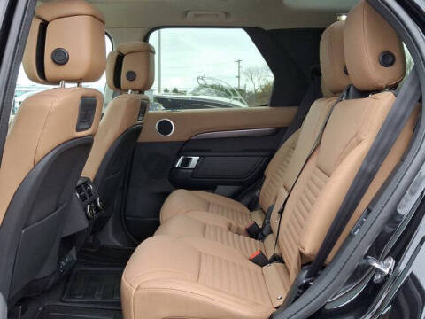 2025 Land Rover Discovery P360 Metropolitan