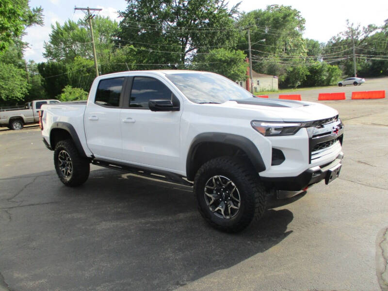 Used 2023 Chevrolet Colorado ZR2 with VIN 1GCPTFEK7P1263772 for sale in Rock Falls, IL