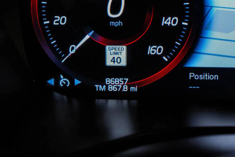 2021 Volvo XC60 T5 Momentum