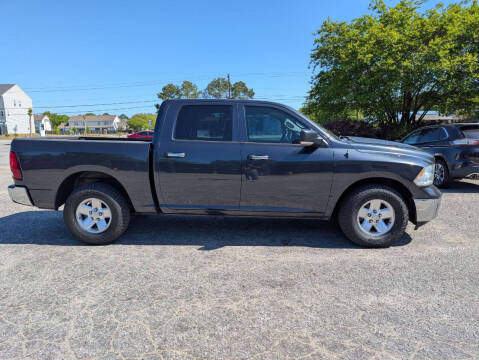 2016 RAM 1500 SLT