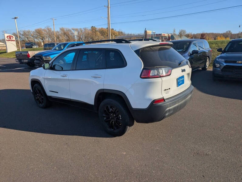 2023 Jeep Cherokee Altitude Lux