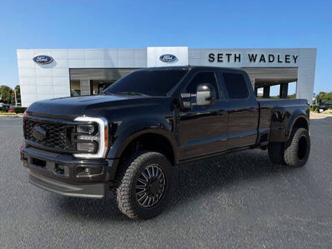 2023 Ford F-450 Super Duty Platinum
