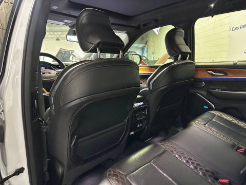 2022 Jeep Grand Cherokee Summit Reserve