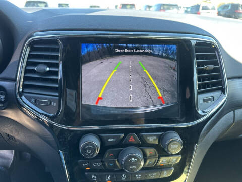 2020 Jeep Grand Cherokee Laredo E