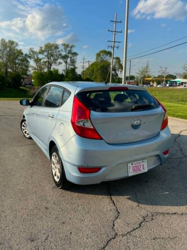 2012 Hyundai Accent GS