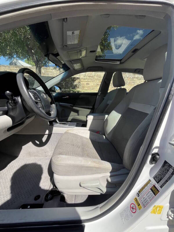 2012 Toyota Camry Hybrid LE