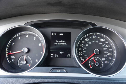 2016 Volkswagen Golf TSI S