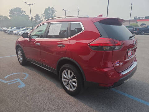 2017 Nissan Rogue SV