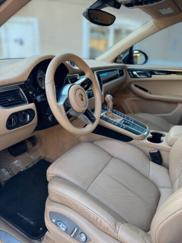 2016 Porsche Macan S