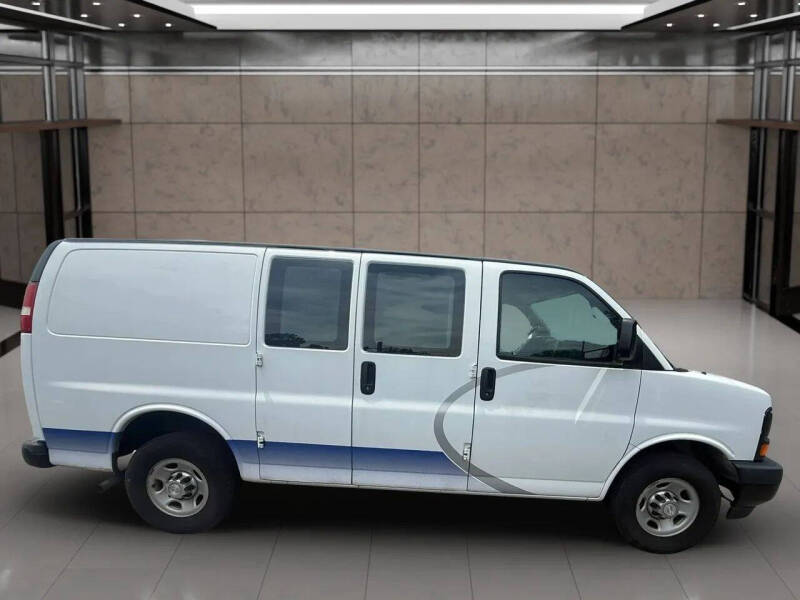 2017 Chevrolet Express 2500