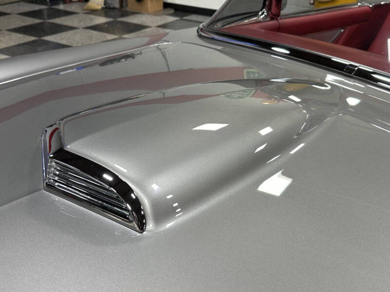 1956 Ford Thunderbird