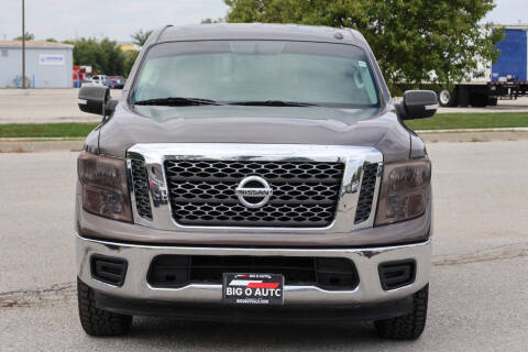 2017 Nissan Titan SV