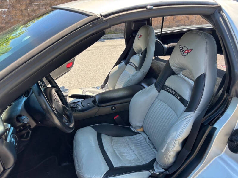 2004 Chevrolet Corvette