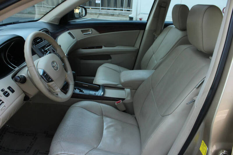 2011 Toyota Avalon