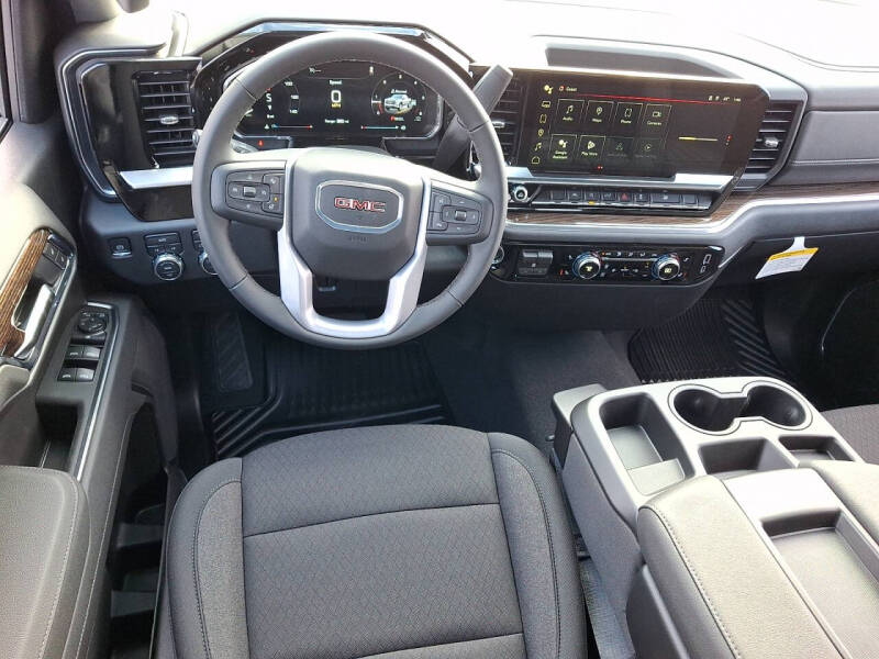 2026 GMC Sierra 1500 Elevation Standard