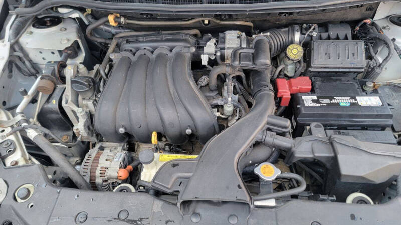 2012 Nissan Versa 1.8 S