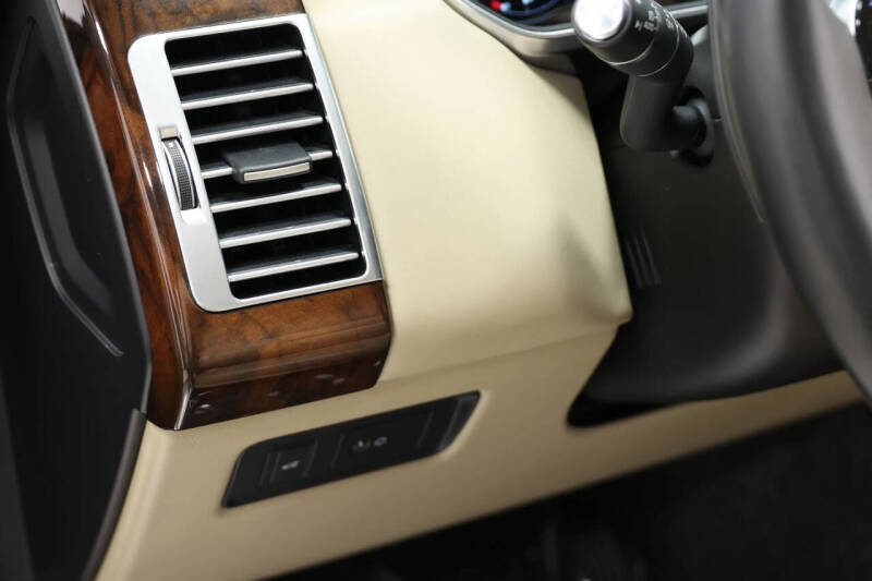 2020 Land Rover Range Rover HSE
