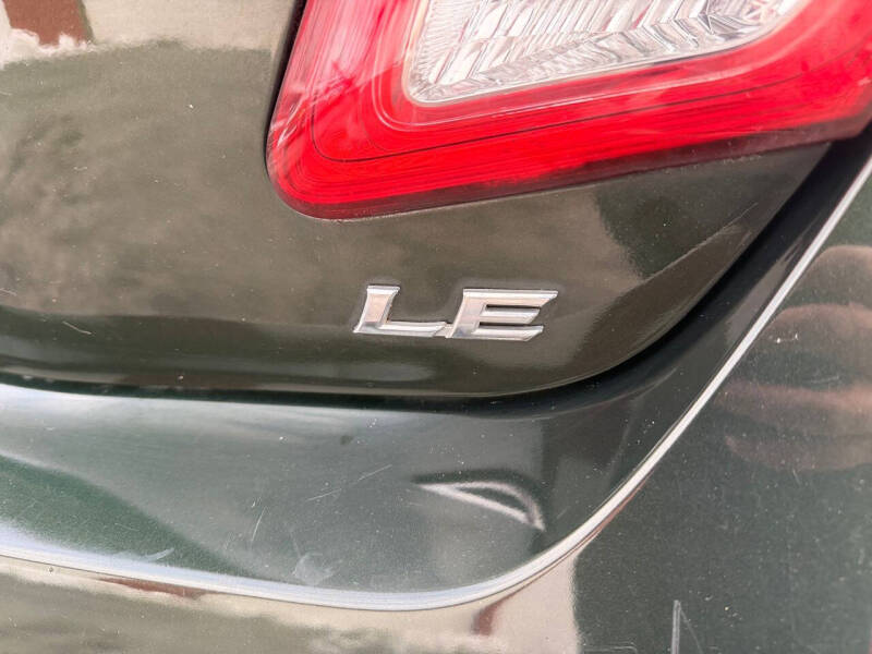 2010 Toyota Camry LE