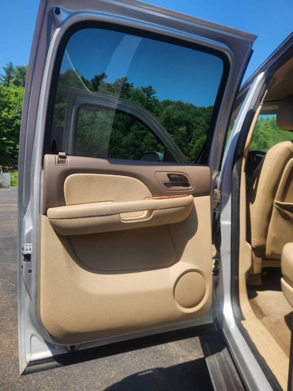 2011 GMC Yukon XL SLT