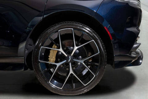 2025 Aston Martin DBX 707