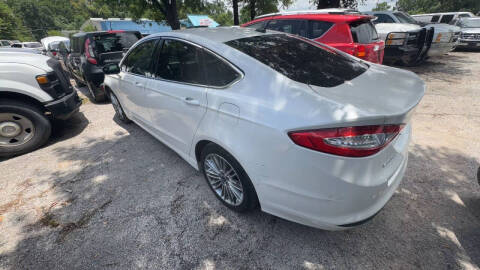 2014 Ford Fusion SE