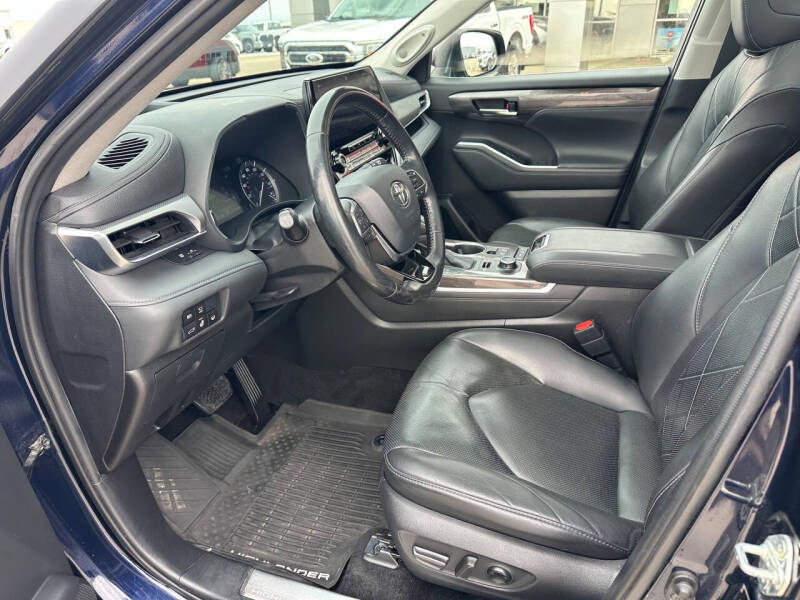 2020 Toyota Highlander Platinum