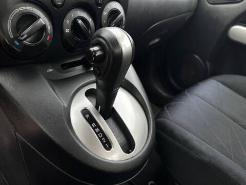 2013 Mazda MAZDA2 Sport