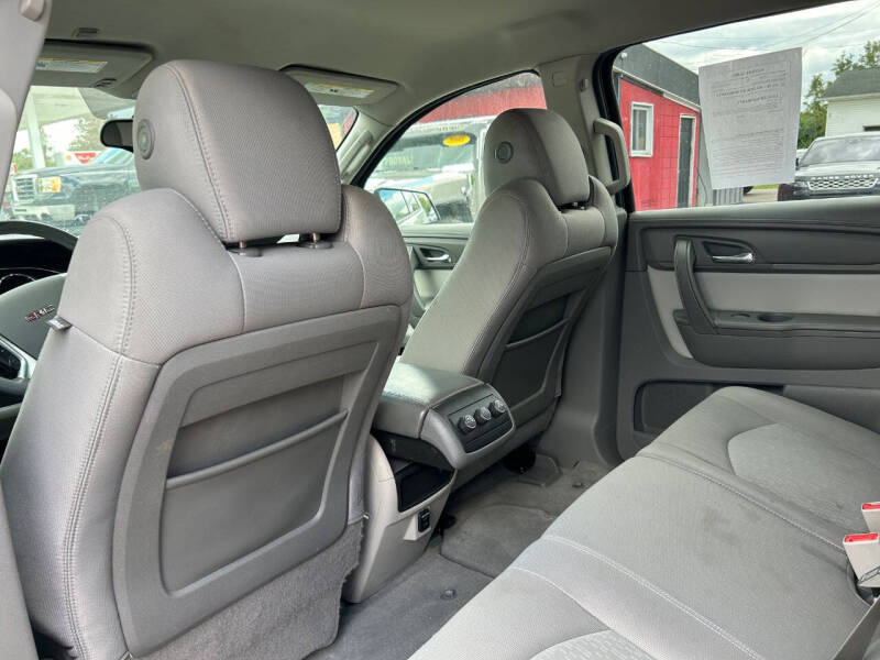2015 GMC Acadia SLE-1
