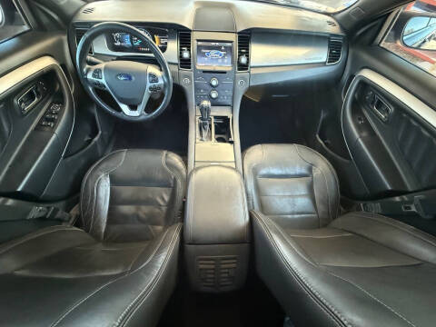 2015 Ford Taurus SEL